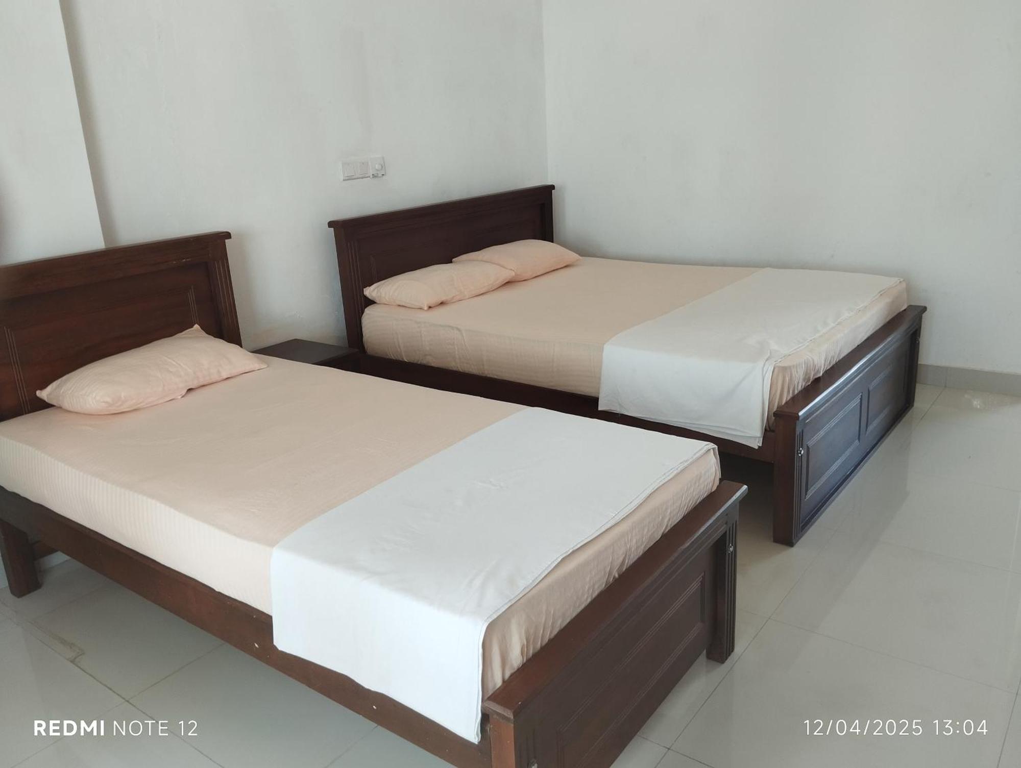 Ocean Edge Hikka Отель
